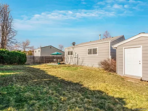 1990 Ceylon St, Aurora, CO 80011 photo 32