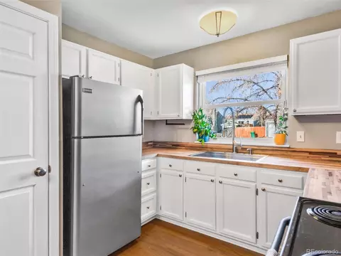 1990 Ceylon St, Aurora, CO 80011 photo 17