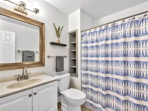 1990 Ceylon St, Aurora, CO 80011 photo 24