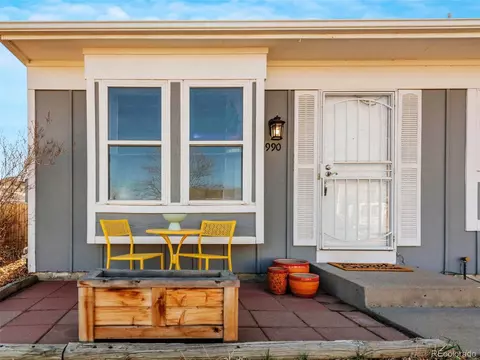 1990 Ceylon St, Aurora, CO 80011 photo 1