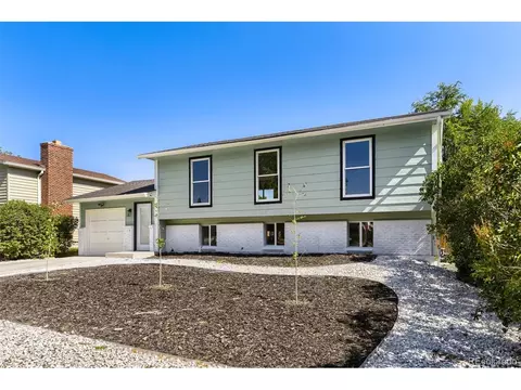 Exterior - 15647 E Atlantic Pl, Aurora, CO 80013 photo 2 of 5