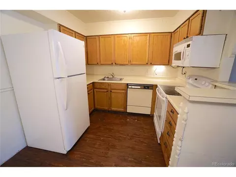 331 Wright St #201, Lakewood, CO 80228 photo 6