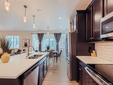 4613 S Nepal Way, Aurora, CO 80015
