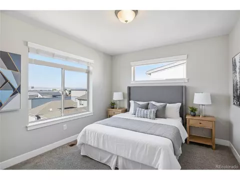 2521 Moline St, Aurora, CO 80010 photo 7