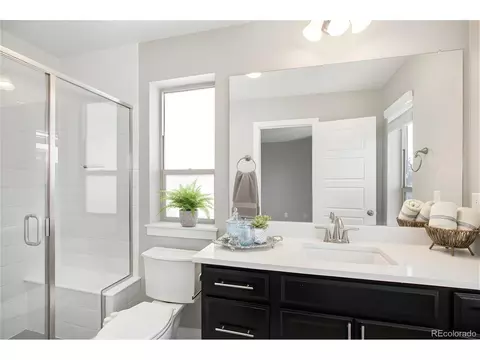 2521 Moline St, Aurora, CO 80010 photo 6
