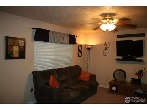 2007 31st St, Greeley, CO 80631 photo 3