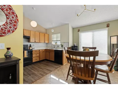 4948 Duluth Ct, Denver, CO 80239 photo 9