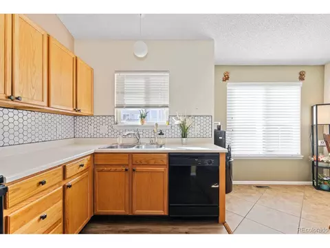 4948 Duluth Ct, Denver, CO 80239 photo 15