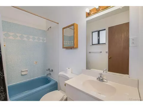 Undisclosed, Aurora, CO 80011 photo 11