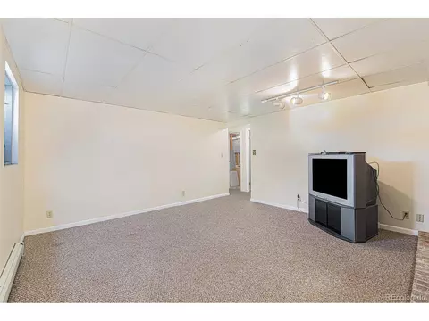 Undisclosed, Aurora, CO 80011 photo 17