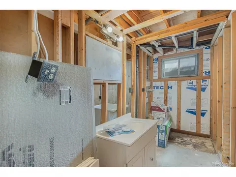 Undisclosed, Aurora, CO 80011 photo 22