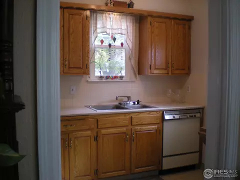 4970 Elm Ct, Denver, CO 80221 photo 9