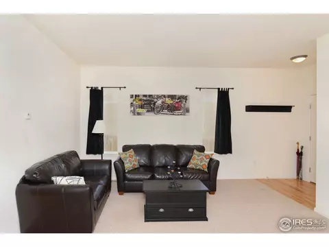 409 Dee Rd, Johnstown, CO 80534 photo 4