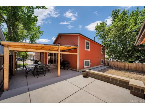14601 Elk Pl, Denver, CO 80239 photo 17