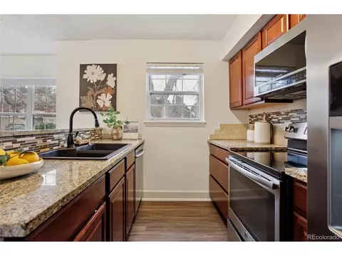 Kitchen - 2726 E Otero Pl #5-8, Centennial, CO 80122 photo 2 of 4