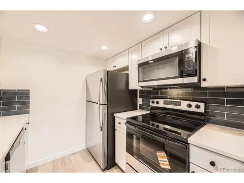 4691 S Decatur St #215, Englewood, CO 80110