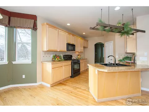 8840 Longs Peak Cir, Windsor, CO 80550 photo 7