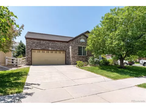 24664 E Louisiana Cir, Aurora, CO 80018