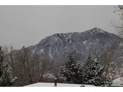 570 Yale Rd, Boulder, CO 80305 photo 2