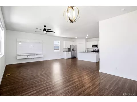 Living - 7471 E 157th Ave, Thornton, CO 80602 photo 2 of 4