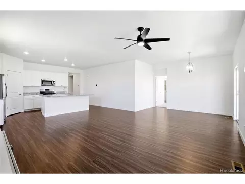 Living - 7471 E 157th Ave, Thornton, CO 80602 photo 3 of 4