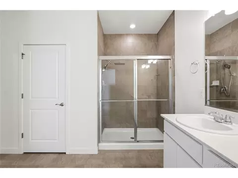 Bath - 7471 E 157th Ave, Thornton, CO 80602 photo 3 of 3