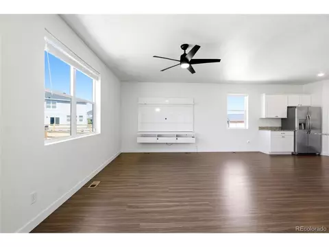 Living - 7471 E 157th Ave, Thornton, CO 80602 photo 4 of 4