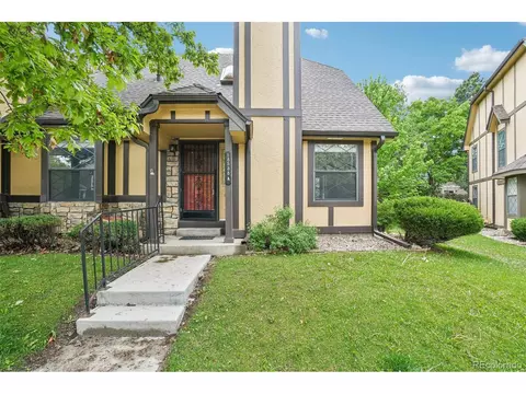 18538 E Whitaker Cir #A, Aurora, CO 80015