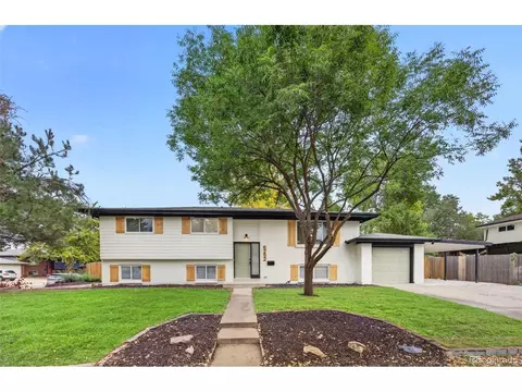 6252 Pierson Ct, Arvada, CO 80004