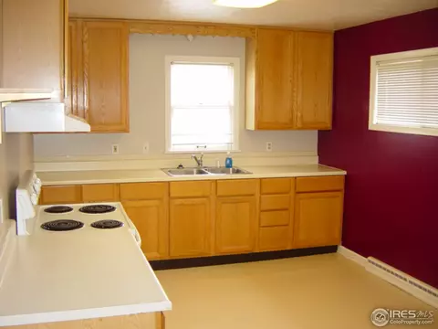 328 N 9th Ave, Sterling, CO 80751 photo 4