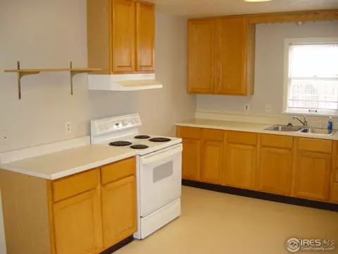 328 N 9th Ave, Sterling, CO 80751 photo 5