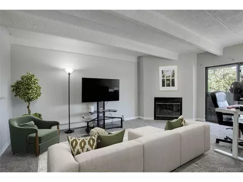 1011 S Ironton St #109, Aurora, CO 80012