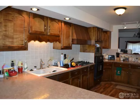 320 Valley Dr, Sterling, CO 80751 photo 5