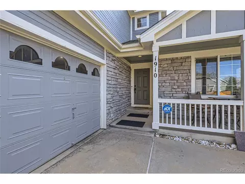 1910 E 166th Dr, Thornton, CO 80602 photo 3