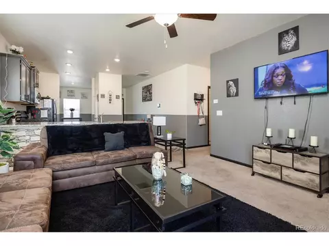 307 Walnut St, Bennett, CO 80102 photo 10