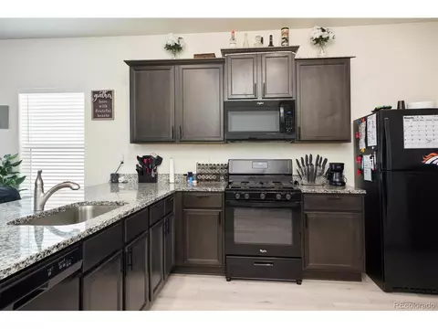 307 Walnut St, Bennett, CO 80102 photo 6