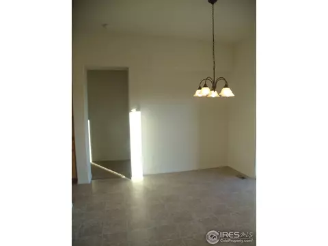 617 Dee Rd, Johnstown, CO 80534 photo 3