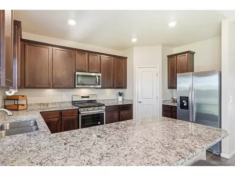Kitchen - 7253 Shavano Ave, Longmont, CO 80504 photo 3 of 3