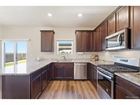 Kitchen - 7253 Shavano Ave, Longmont, CO 80504 photo 1 of 5