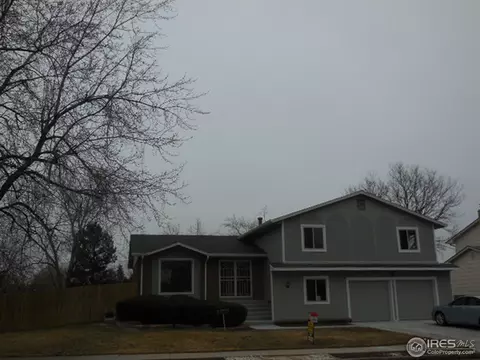 8708 Otis Dr, Arvada, CO 80003 photo 2