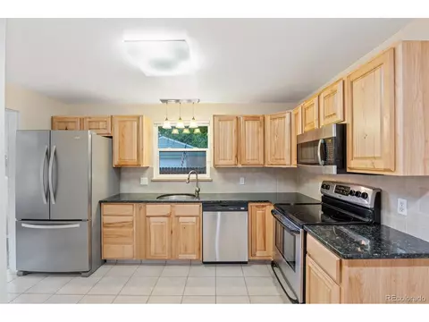 5645 Dover St, Arvada, CO 80002 photo 8