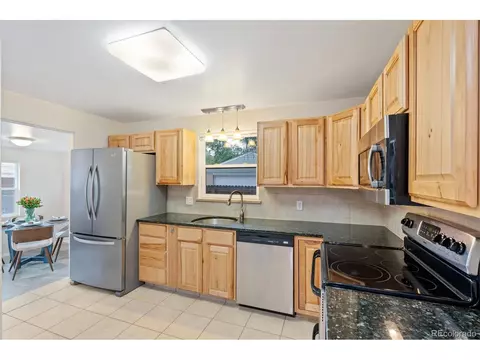 5645 Dover St, Arvada, CO 80002 photo 10