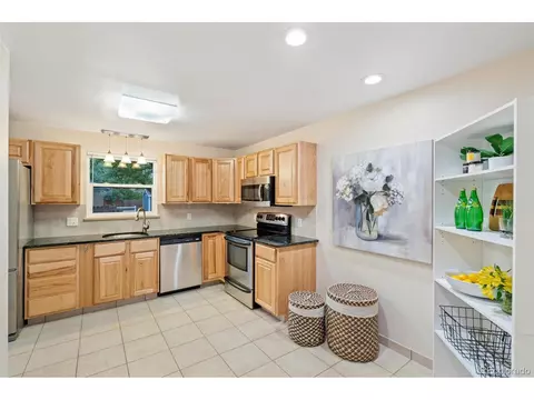 5645 Dover St, Arvada, CO 80002 photo 9