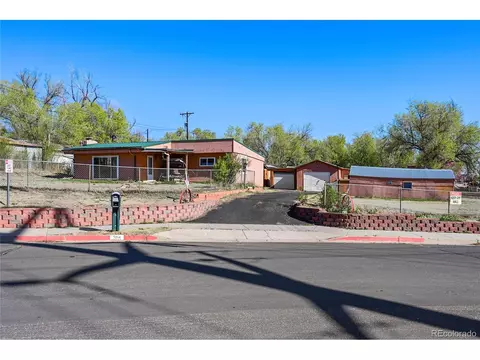 704 Mesa Valley Rd, Colorado Springs, CO 80907