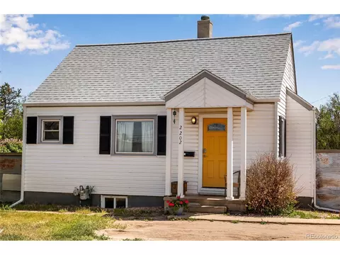 2202 9th St, Greeley, CO 80631 photo 3