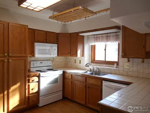 769 Holmes Pl, Berthoud, CO 80513 photo 5