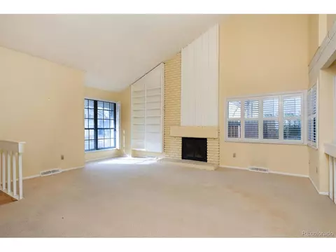 12643 E Bates Cir, Aurora, CO 80014 photo 4