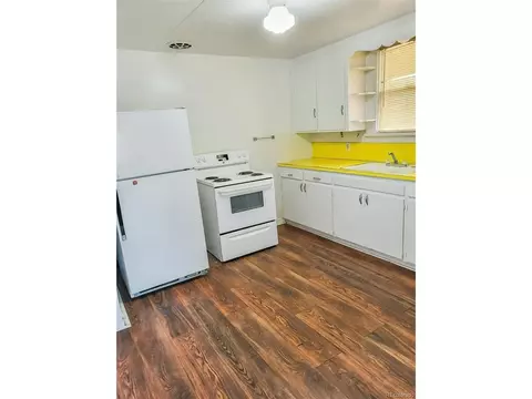 113 E 3rd St, La Junta, CO 81050 photo 3