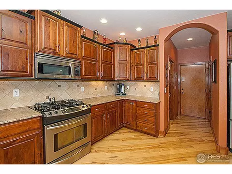 408 Cascade Ct, Johnstown, CO 80534 photo 5