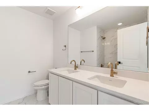 27820 E 10th Dr, Aurora, CO 80018 photo 22